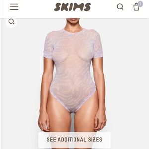 SKIMS SUMMER MESH T-SHIRT BODYSUIT - new with tags